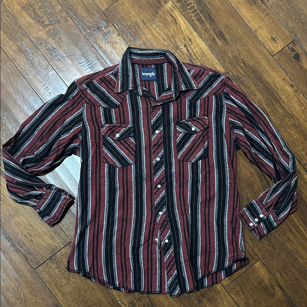 Vintage Wrangler Red and Black Casual Pearl Snap Shirt